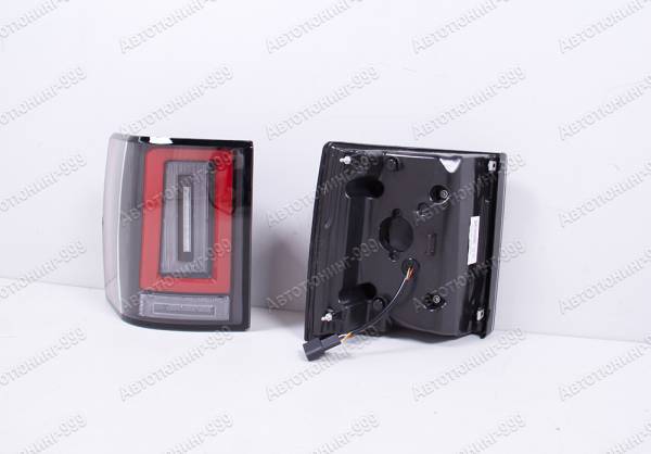 ������ ����� Rolls-Royce Cullinan �� Range Rover 